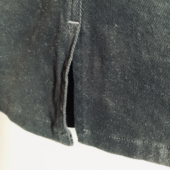 LIZ CLAIBORNE -  Vintage Black Denim Skirt - Size 8 - Brand New Condition! - Picture 9 of 11